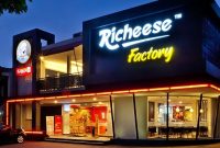 info gaji Richeese Factory terbaru