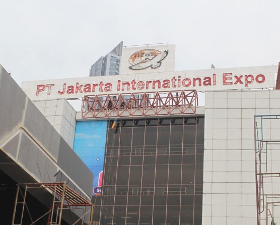 gaji karyawan PT Jakarta International Expo (JIExpo) jakarta